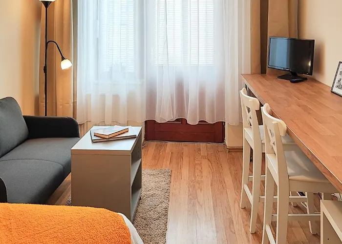 Filinhome Budapest Oktogon Studio